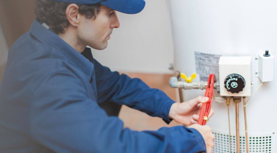 Expert burst pipe repair services in Houstonia, MO